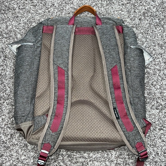 Eddie Bauer Backpack - Picture 4 of 5